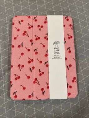 iPad Pro 11-inch case with pencil holder